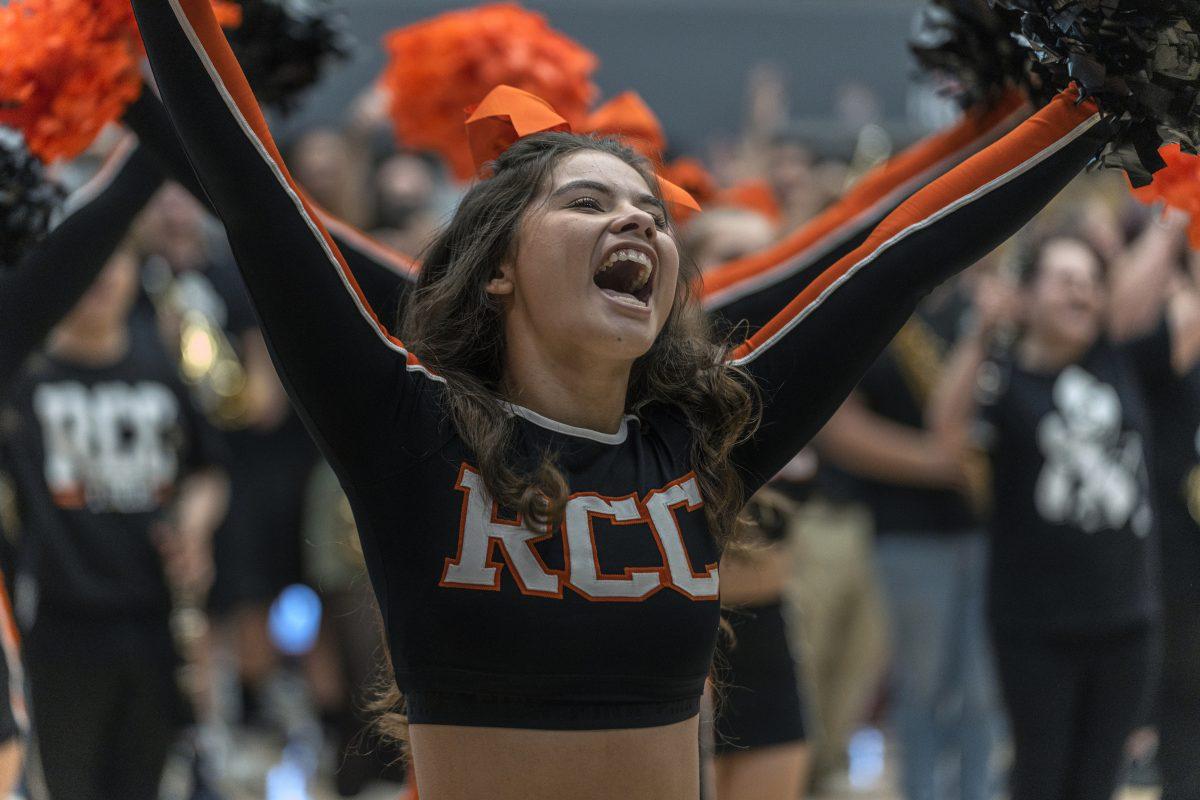 Riverside City College Tigers came out to show their support at the Homecoming Pep Rally held at Wheellock Gymnasium on Sept 30.

Habit Grill provided food, while the RCC Dance troupe and the Theater department provided entertainment, and Sports Director Nicho DellaValle emceed and gave out raffle prizes.

STEPHEN DAY | VIEWPOINTS