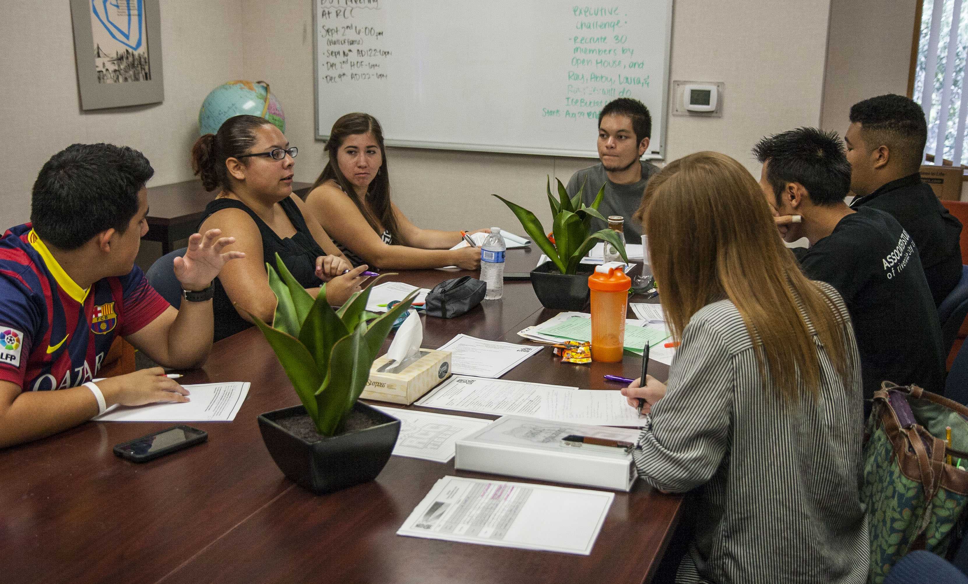 President Ray Orozco meets with student government