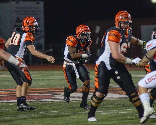 Riverside City College provided Long Beach City College with its first loss of the 2015 season with a 34-14 on Halloween night.