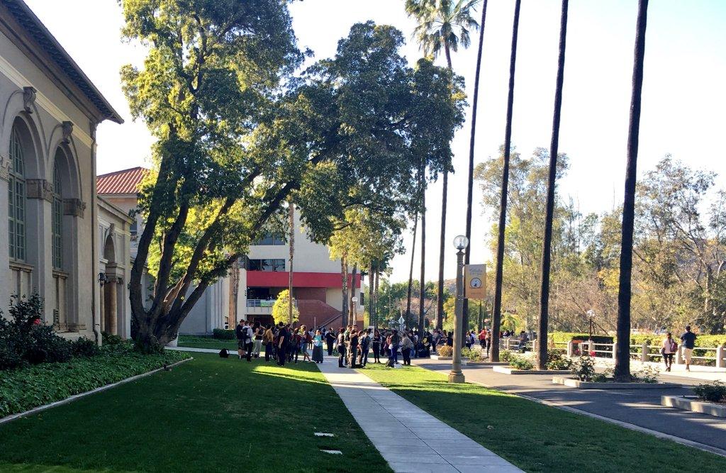 Fire alarms evacuate students from Quad