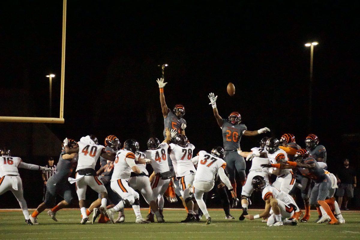 Riverside Tigers stomp Ventura Pirates in first playoff game