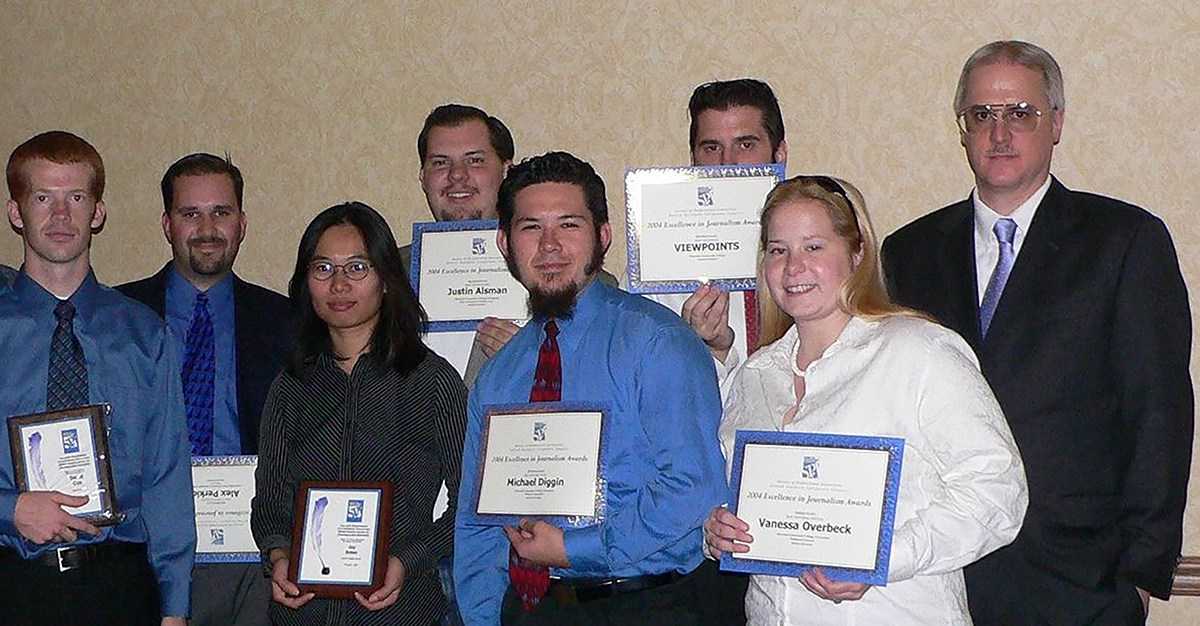 Allan Lovelace, right, with journalism students at the Society of Professional Journalists awards in 2004. (Image courtesy of Allan Lovelace)