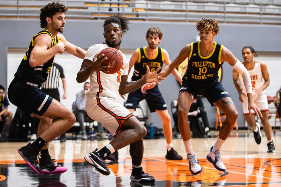 RCC men's basketball loses to Fullerton Hornets