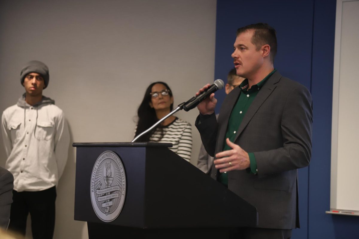 Adam Martin, associate professor of business administration/entrepreneurship at Norco college speaks on the benefits of studying abroad. Oct. 9.